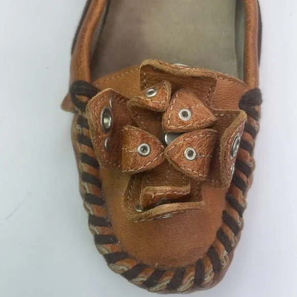 Miu Miu Moccasins Made in Italy Floral Embellishment w/ grommet detailing EU 36 - Picture 12 of 14